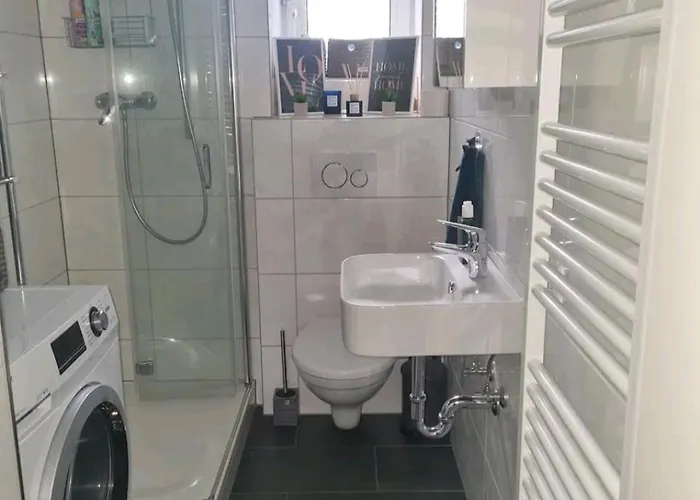 Lejlighed Zentral Gelegene 2-zkb-wohnung Vorstadt