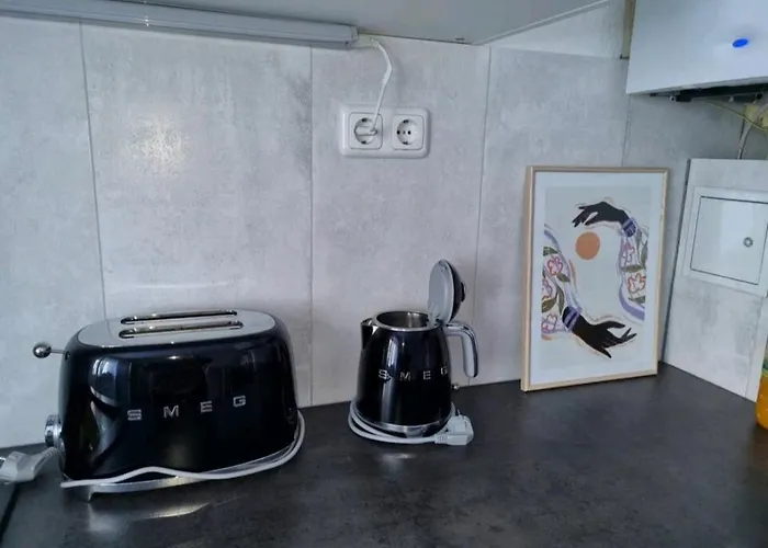 Zentral Gelegene 2-zkb-wohnung Vorstadt * Κόμπλεντς